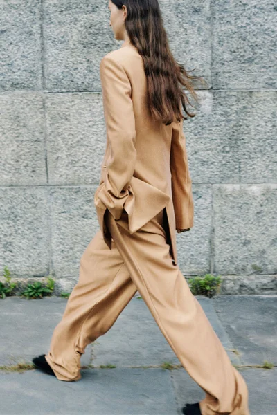 Look 32